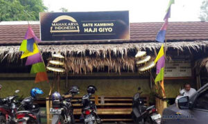 Sate Kambing H Giyo