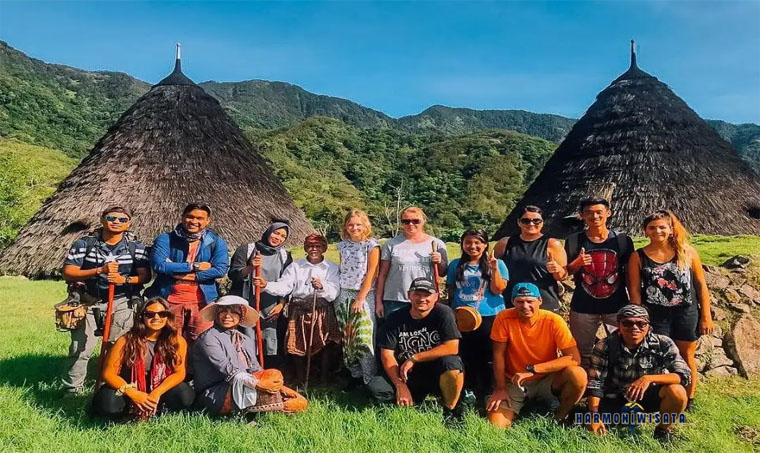 liburan desa wae rebo
