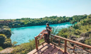 Danau Weekuri