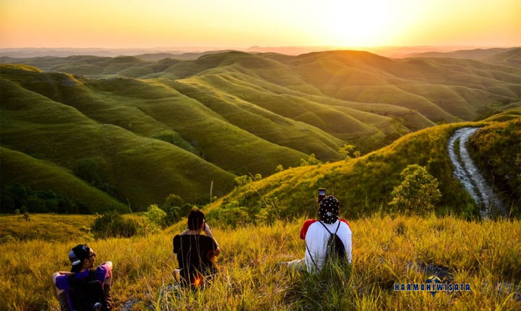HarmoniWisata Bukit Wairinding, Sumba Timur