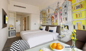 YELLO Hotel Harmoni