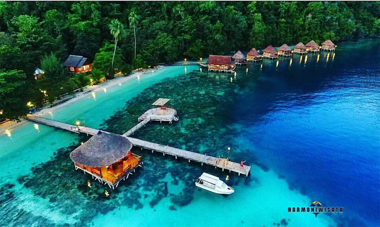 Harmoni Wisata Pantai Ora