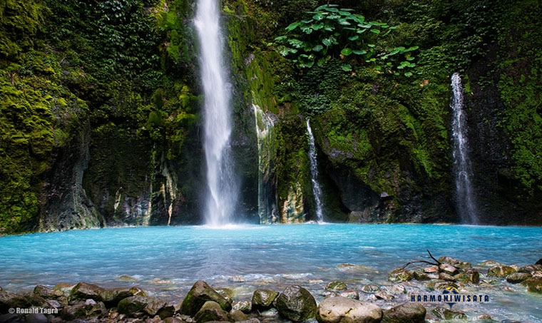 Air Terjun Sipiso-piso