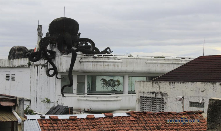 Rumah Gurita, Bandung