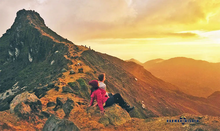 Harmoni Wisata Gunung Sibayak – Berastagi