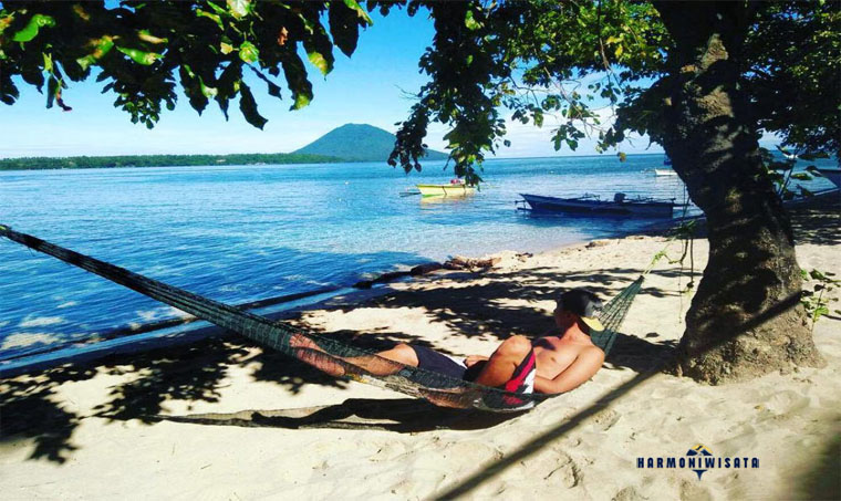 Harmoni Wisata Pulau Siladen