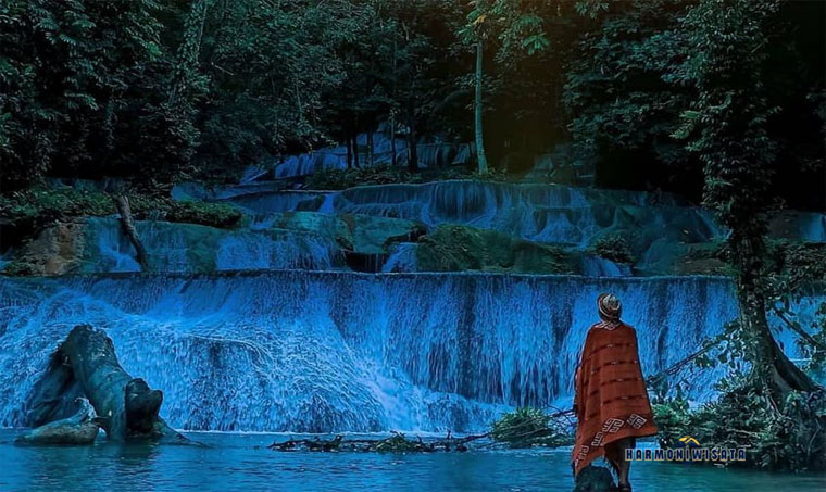 Harmoni Wisata Air Terjun Moramo – Sulawesi Tenggara