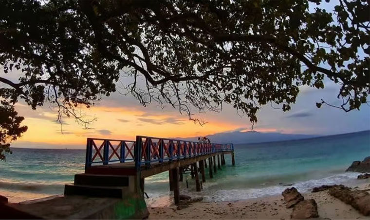 Harmoni Wisata Pantai Liang, Ambon