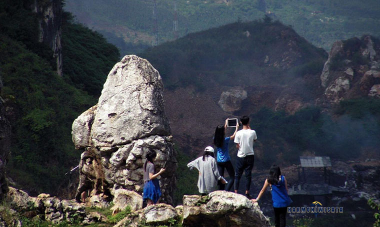 Harmoni Wisata Stone Garden Citatah – Padalarang
