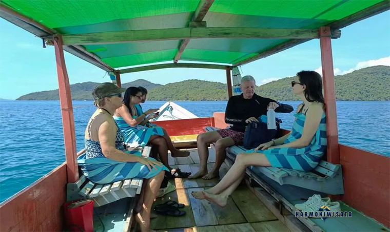 Harmoni Wisata Goa Rangko – Flores