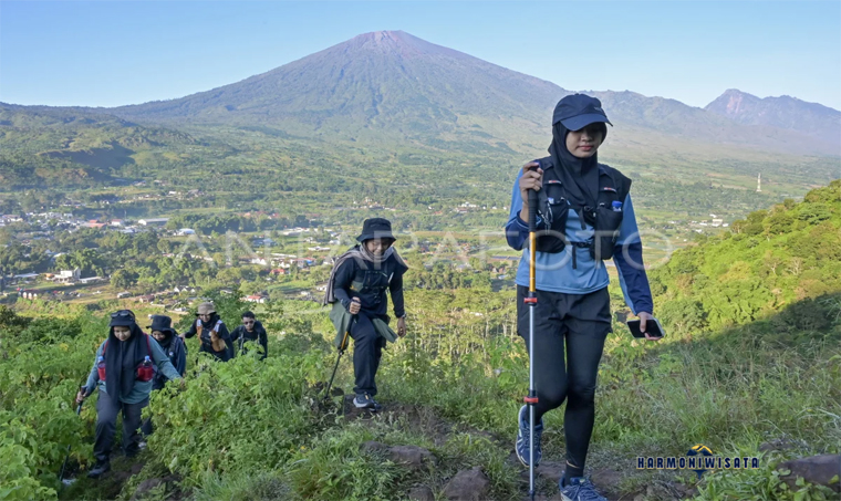 Harmoni Wisata Bukit Pergasingan (Lombok)