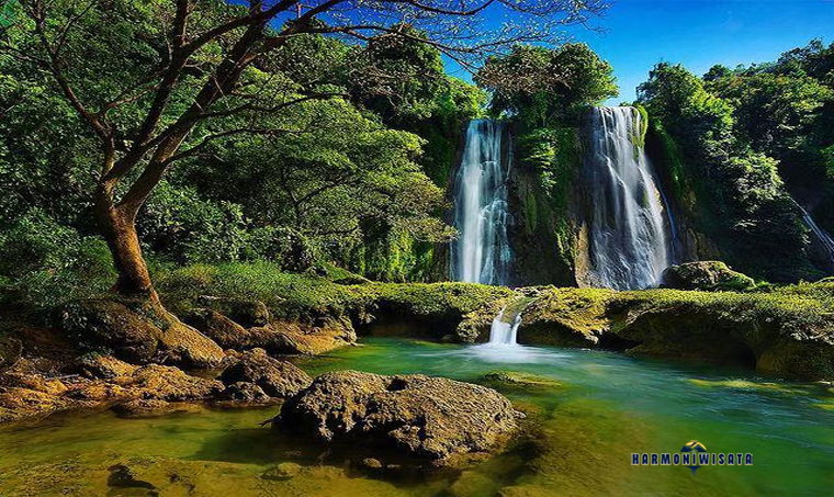 Curug Cikaso Sukabumi: Air Terjun Tiga Aliran yang Masih Alami