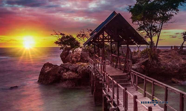 Harmoni Wisata Pantai Tanjung Bira (area sepi) – Sulawesi Selatan