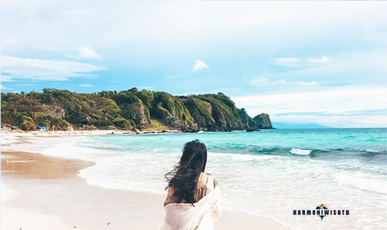 Harmoni Wisata Pulau Sangiang