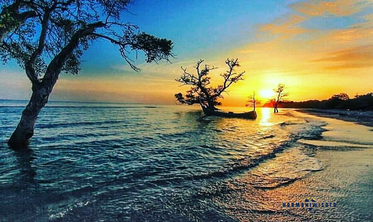 Harmoni Wisata Pantai Lhok Mee (Aceh)