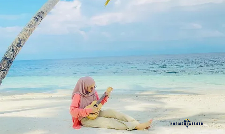 Harmoni Wisata Pantai Poganda – Sulawesi Tengah