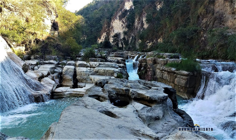 Air Terjun Kandela Sumba Timur: Hidden Gem Alam yang Masih Sepi