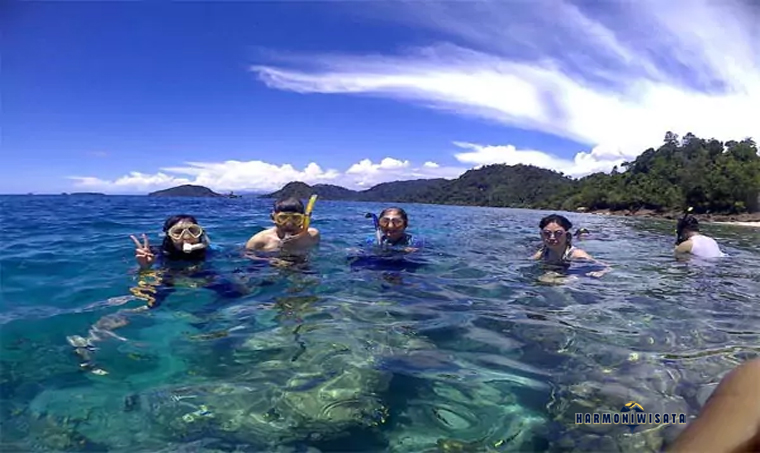 Harmoni WIsata Pulau Sikuai — Sumatera Barat