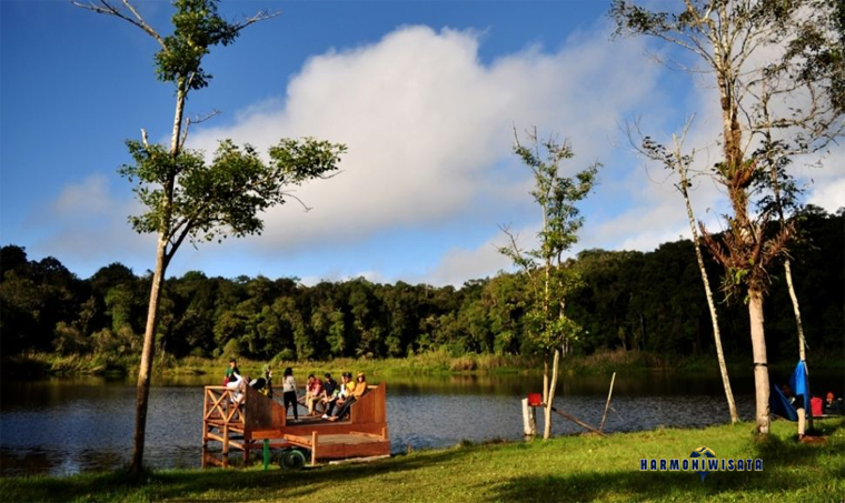 Harmoni Wisata Danau Kalimpa’a, Konawe Utara