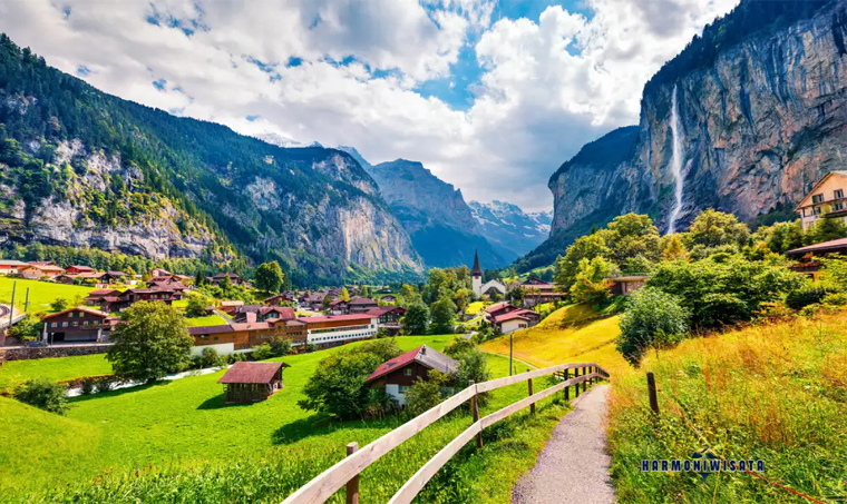 Lauterbrunnen Swiss: Desa Terindah di Eropa dengan Vibes Seperti Dunia Anime