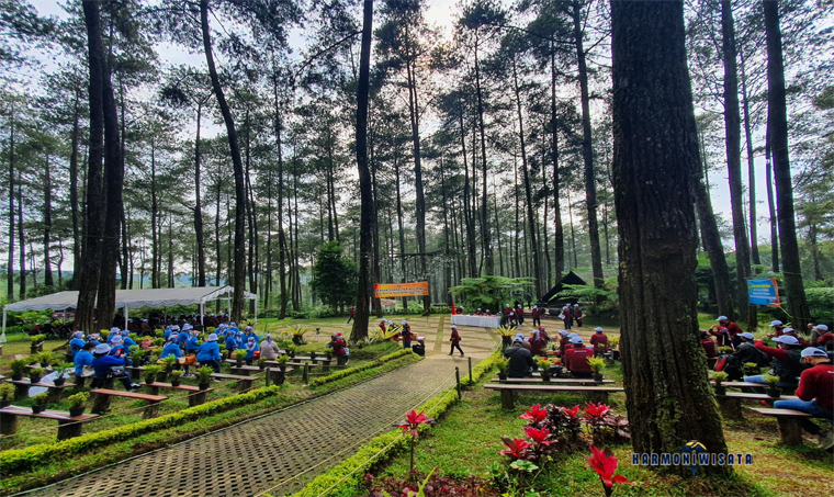 Harmoni Wisata Orchid Forest Cikole