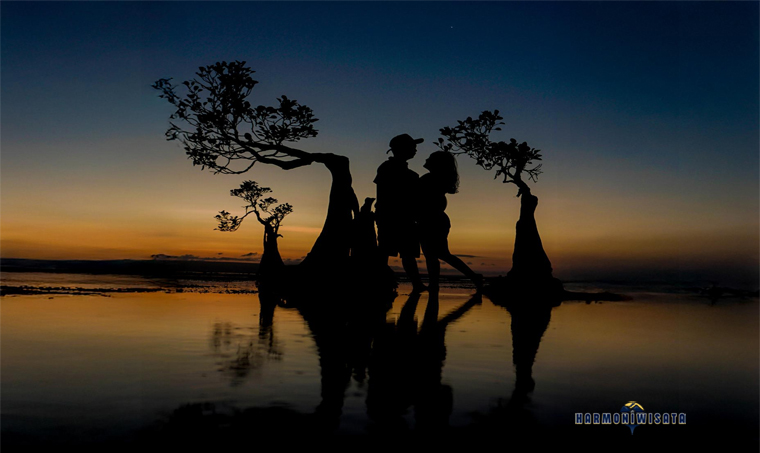 Harmoni Wisata Pantai Walakiri Sumba Timur