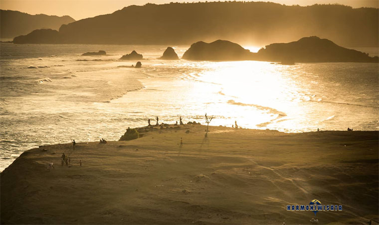 Harmoni WIsata Bukit Merese sisi timur, Lombok