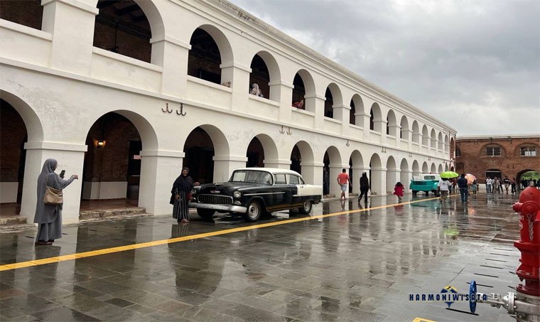 Harmoni Wisata Benteng Pendem Ambarawa