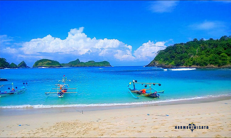 Pantai Wedi Ireng Banyuwangi: Rute, Daya Tarik, dan Tips Liburan