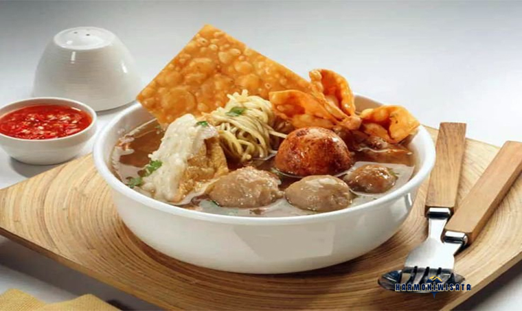 Harmoni WIsata Bakso Malang Hangat dan Mengenyangkan