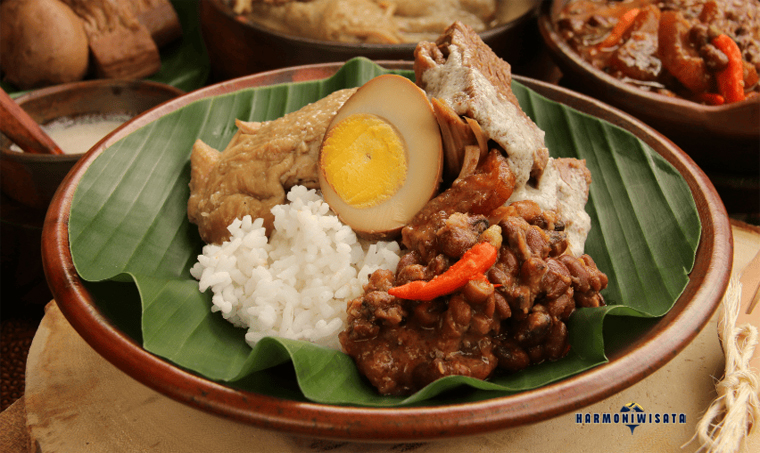 Harmoni WIsata Gudeg Jogja Manis yang Melekat di Hati