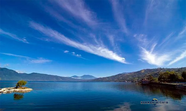Harmoni Wisata Danau Singkarak, Sumatera Barat