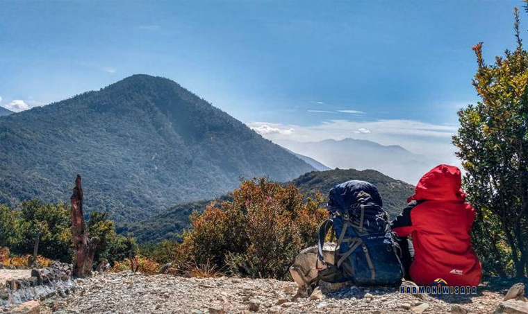 Harmoni Wisata Gunung Papandayan – Jawa Barat