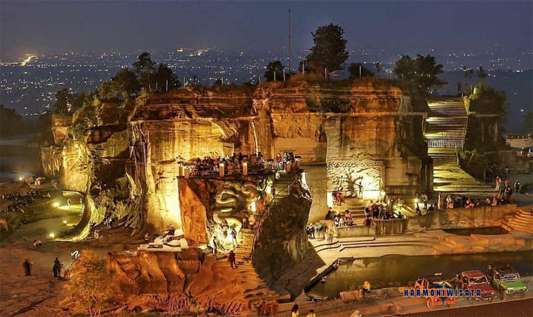 Tebing Breksi Yogyakarta: Daya Tarik, Lokasi, Harga Tiket, dan Tips Berkunjung